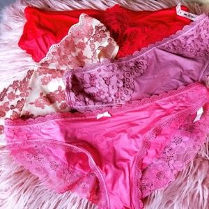 VICTORIA'S SECRET • PANTIES 4 PACK HIPSTER